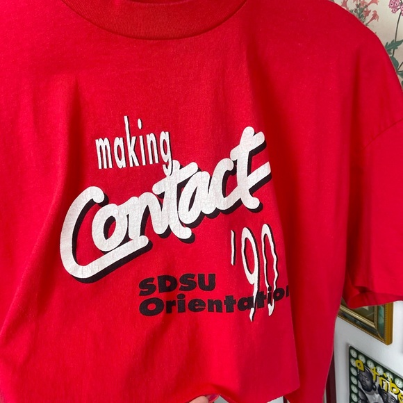 Vintage 1990 San Diego State University Cropped T-Shirt - Picture 2 of 5